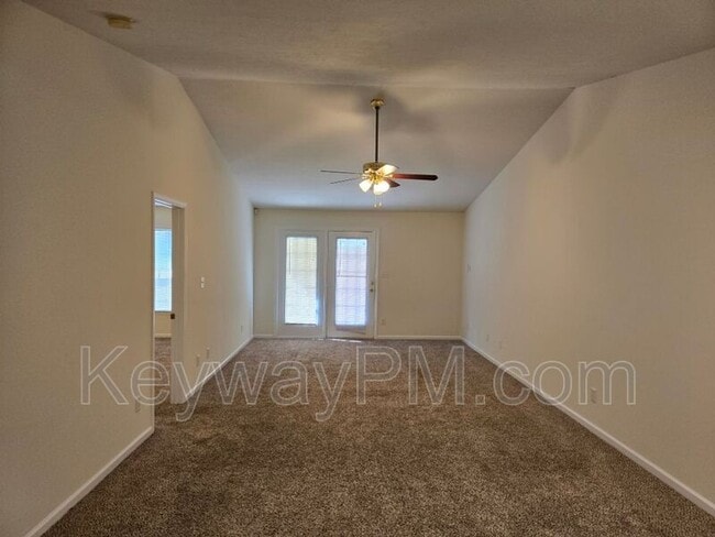 Foto del edificio - 2218 Bridgeton Rd