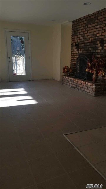 Primary Photo - 1 Morton Manor Dr