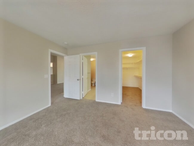 Building Photo - 16348 Appletree Ln