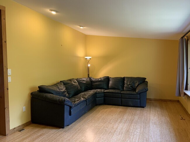Foto del edificio - 57 Breakneck Rd