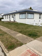 Building Photo - 273 38th St S