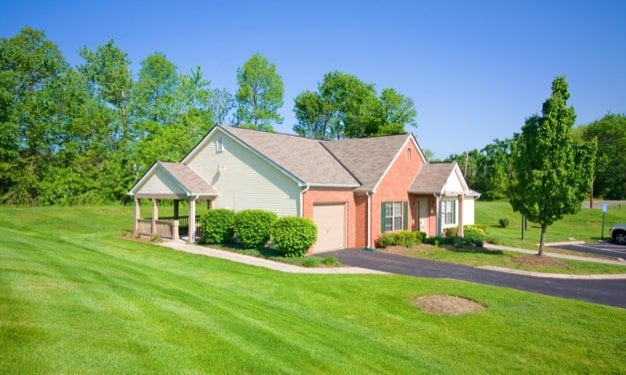 Building Photo - 3333 Deserette Ln
