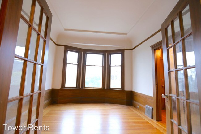 Building Photo - 242 Chenery St
