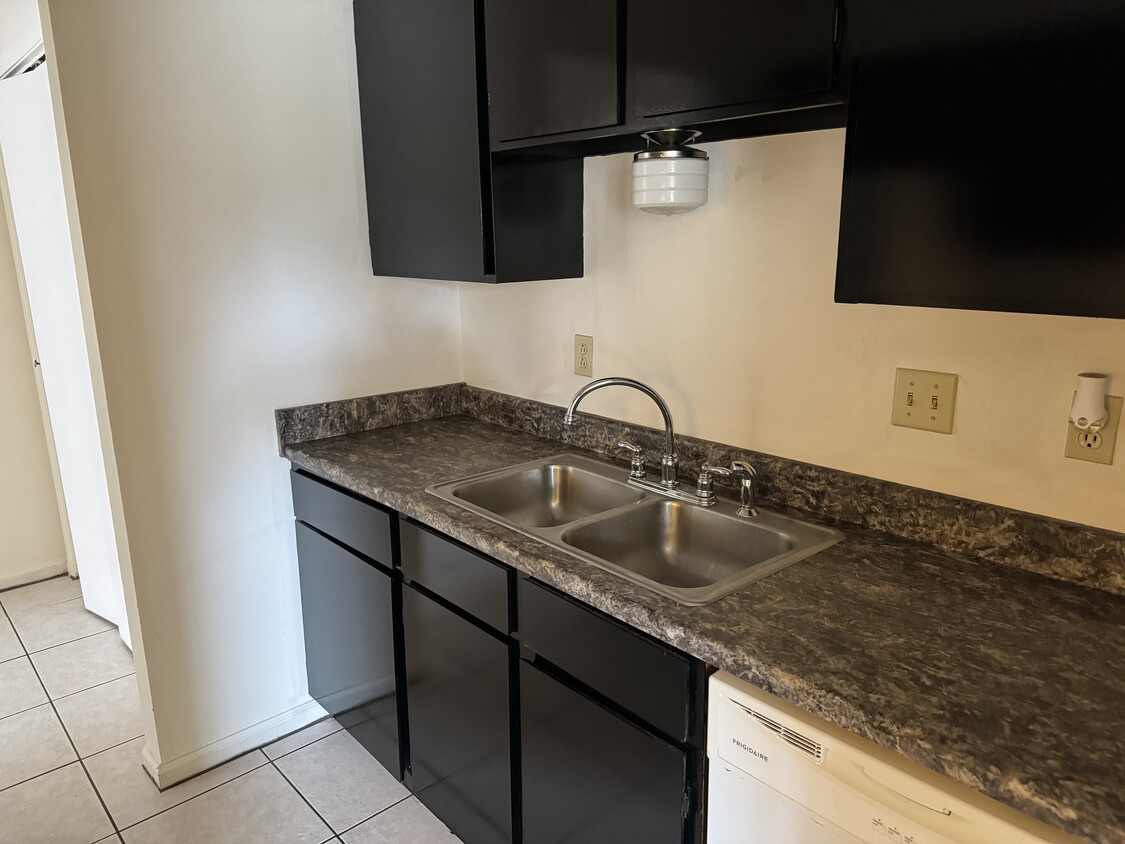 Foto principal - 200 Hidden Acres Dr