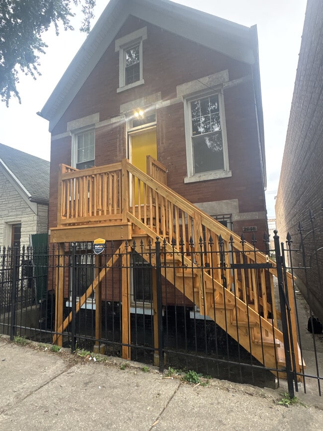 Building Photo - 2646 W Cullerton St
