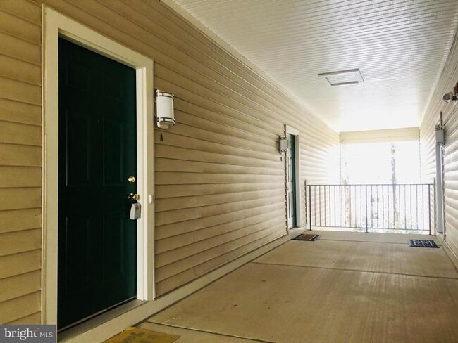 Foto del edificio - 13205 Cloppers Mill Dr