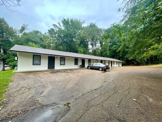 Foto del edificio - 219 Harrell St