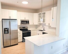 Building Photo - 4301 SW 160th Ave