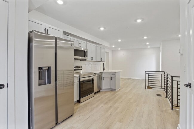 Building Photo - 1820 N 18th St