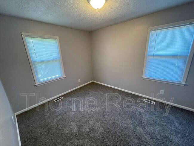 Foto del edificio - 1340 Dogwood Ave