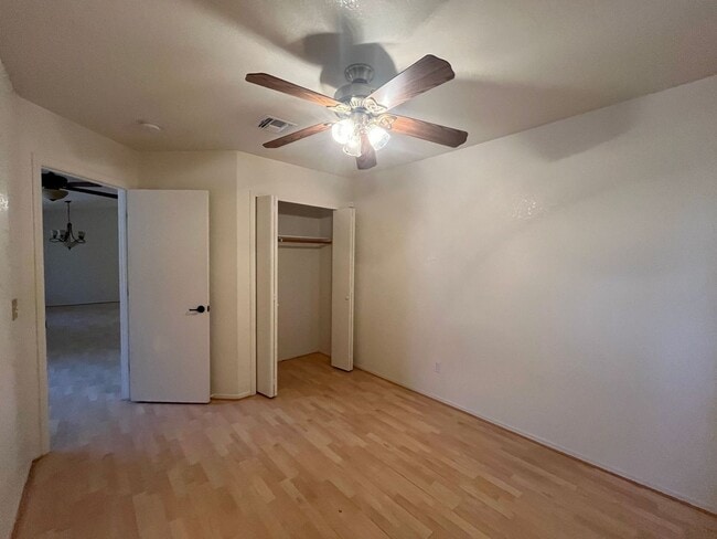 Building Photo - Cute and clean 4 bedroom home available now