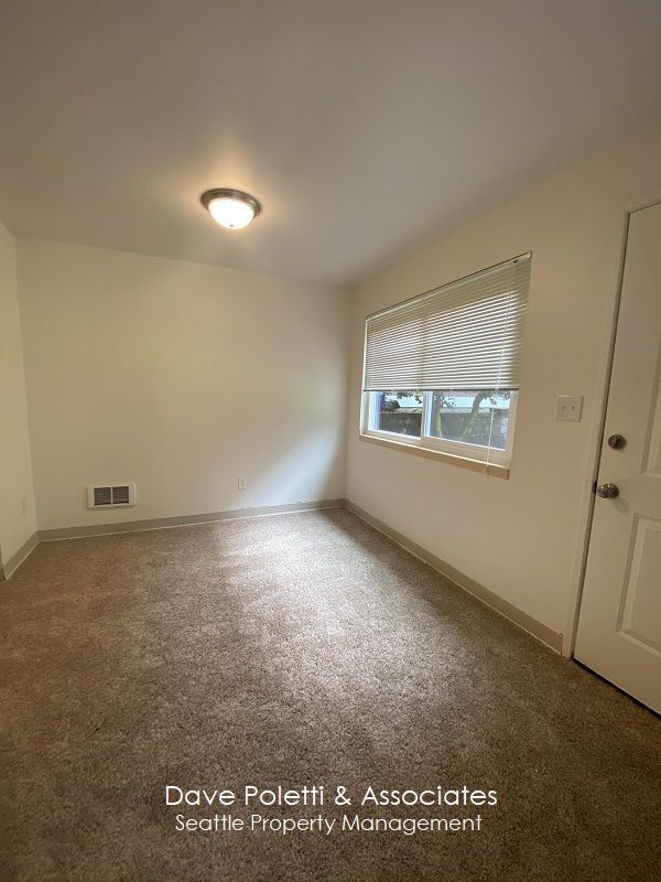 Foto del edificio - 4511 40th Ave NE