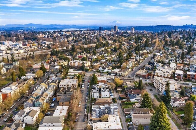 Foto del edificio - 2Bd/1.75Ba Seattle Townhouse