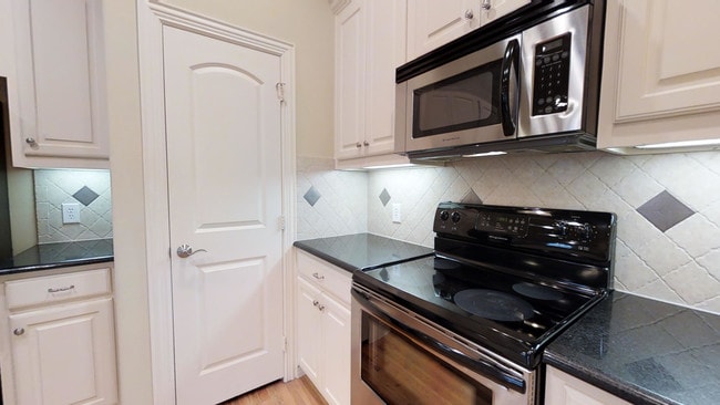 Building Photo - Rosedale Condominiums