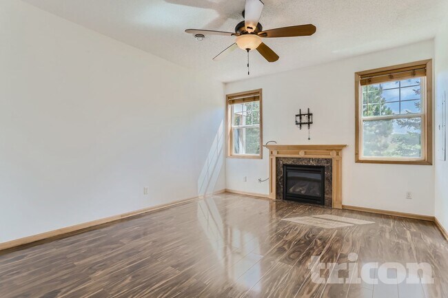 Foto del edificio - 15311 Louisiana Ave