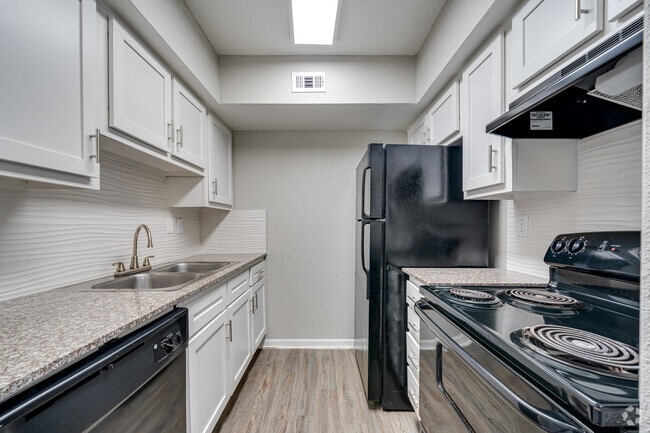 2HAB, 1BA - 870 ft² - Reserve at 63 Sixty Three