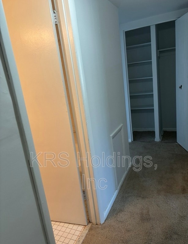 Building Photo - 808 Crenshaw Rd