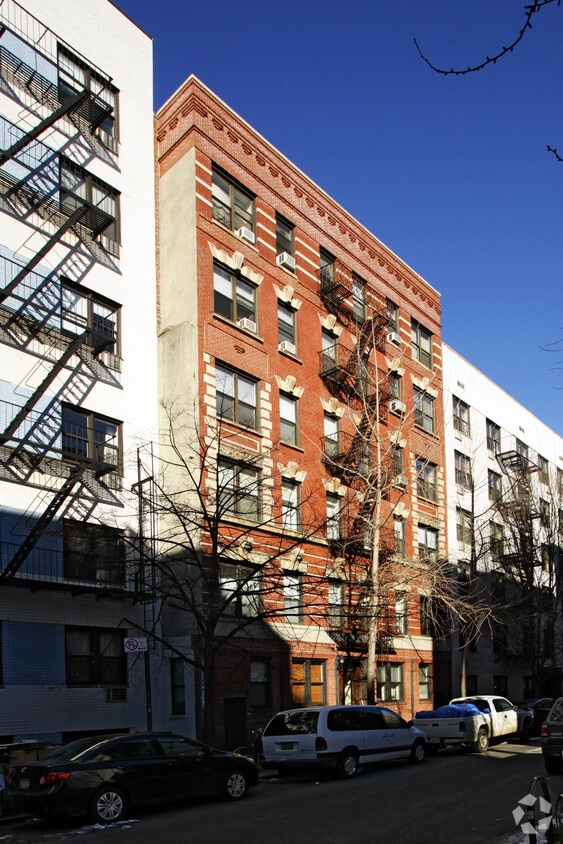 104 Sullivan St, New York, NY 10012 Apartments New York, NY