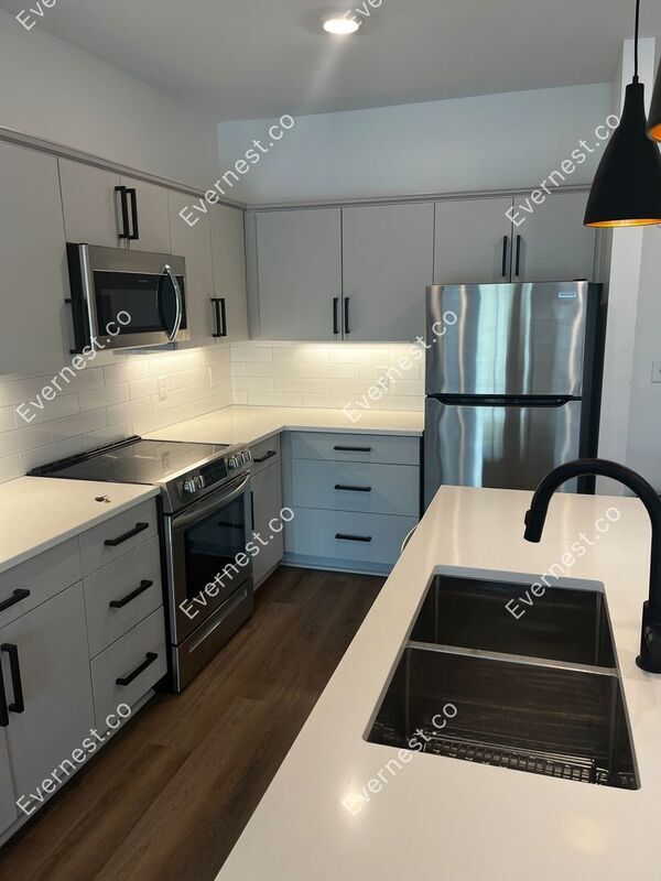 Foto del edificio - 2704 Clifton Ave