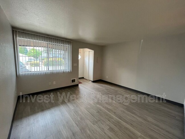 Foto del edificio - 632 SE Russell St