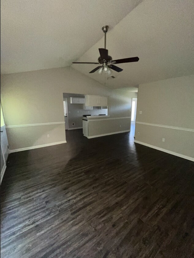 Foto del edificio - 10523 Kristen Dr