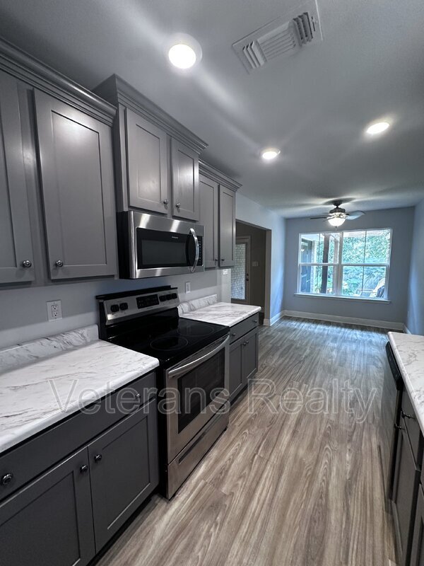 Foto del edificio - 14073 Fox Hill Dr
