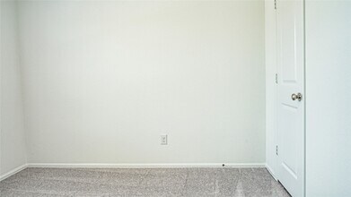 Building Photo - 3358 Avary River Ln