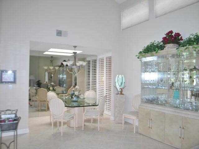 Building Photo - 218 Madrid Ave