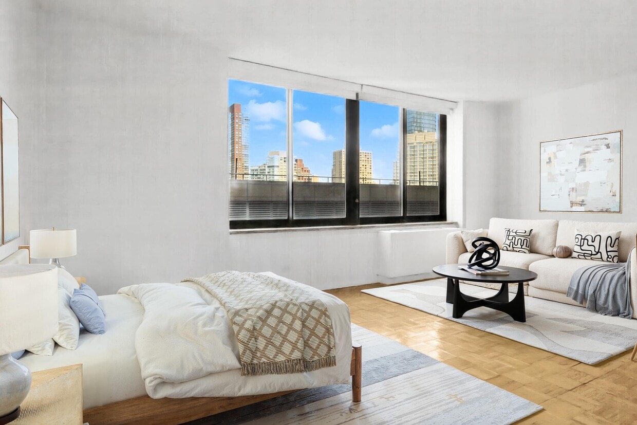 Foto principal - 161 W 61st St