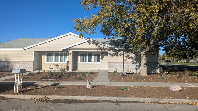 Building Photo - 948 S 1100 W