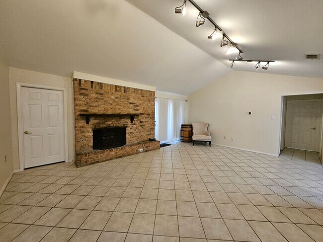 Foto del edificio - 1515 Desert Quail Ln