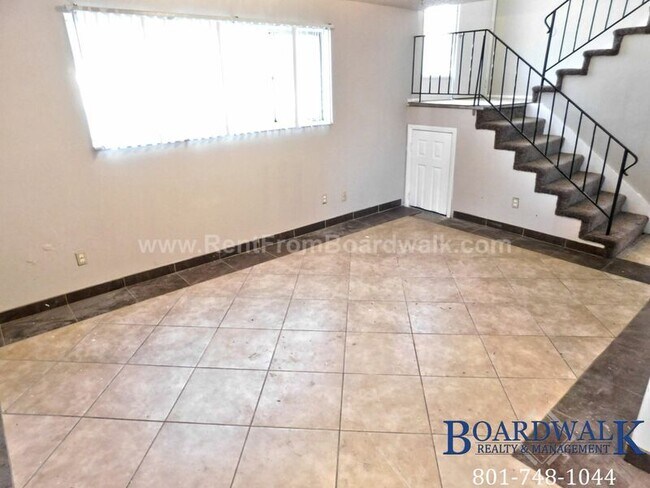 Building Photo - 418 N 600 W