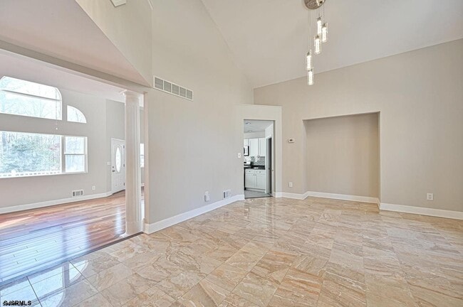 Building Photo - 712 2nd Ave