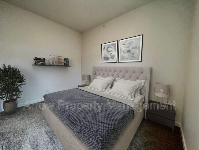 Building Photo - 2230 R St