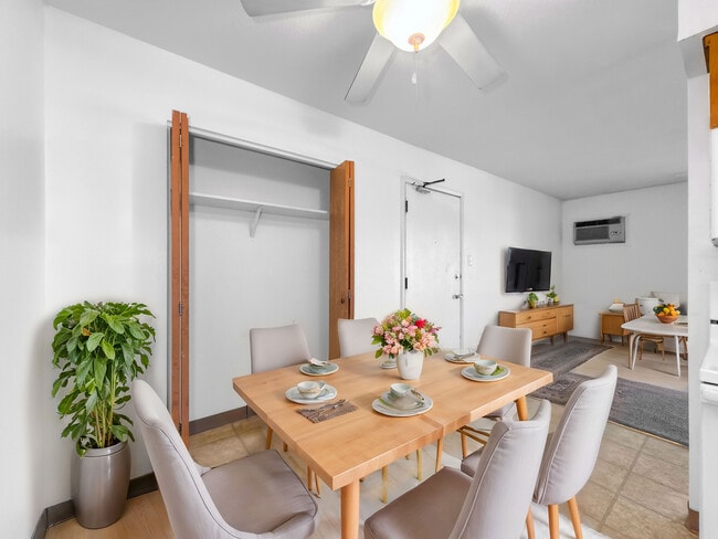 Dining Area - Elm Village Apartments