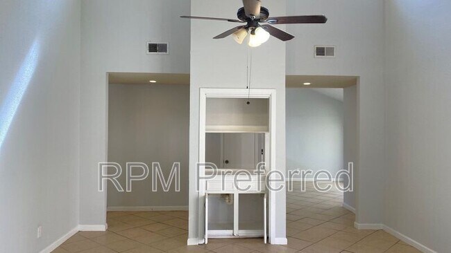 Building Photo - 11231 Glenforest Dr