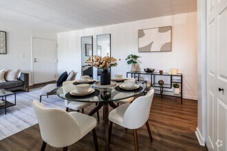 Interior Photo - ReNew White Marsh