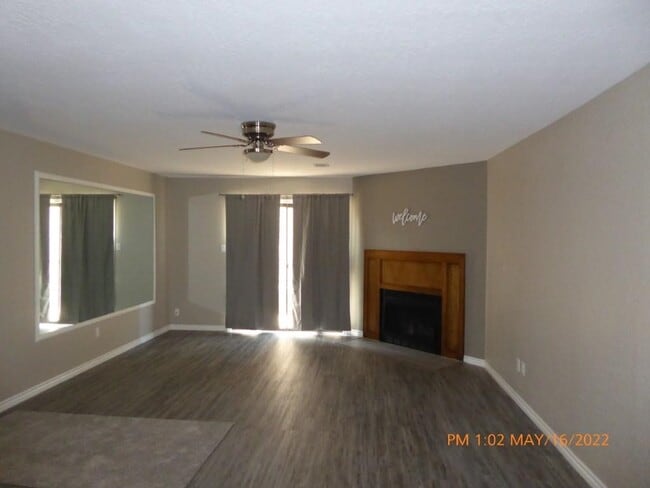 Building Photo - 4036 NW Ozmun Ave