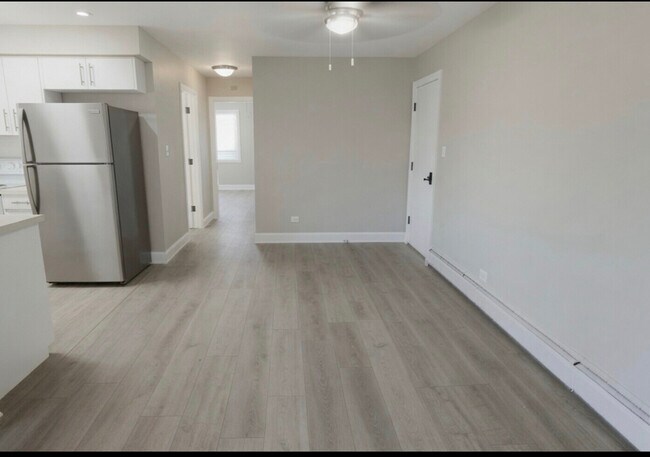 Foto del edificio - 15700 Reynolds Ln