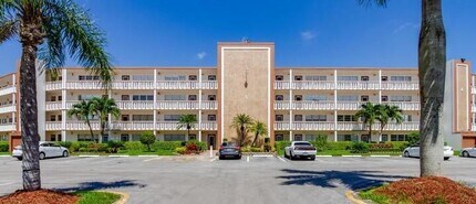 Building Photo - 4074 Cornwall D