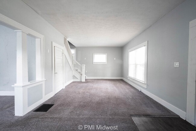 Photo - 1118 King Ave Apartment