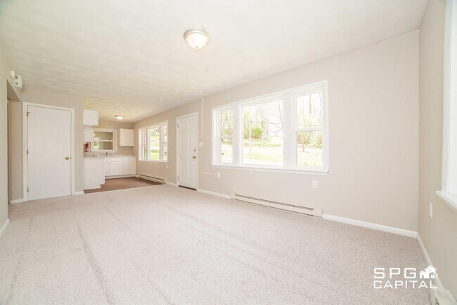 Building Photo - 120 E Siddonsburg Rd