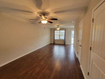 Foto del edificio - 191 Cobblestone Pl Dr