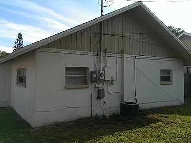 Building Photo - 1928 14th Ave S