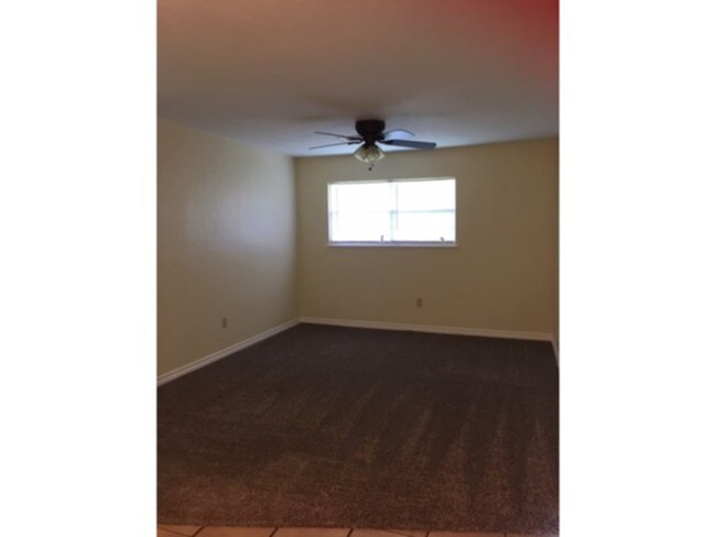 Foto del edificio - 2412 NW 41st St