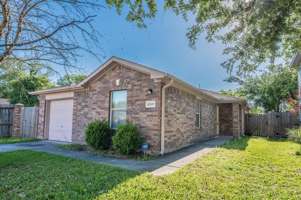 Foto principal - 10203 Azalea Village Dr