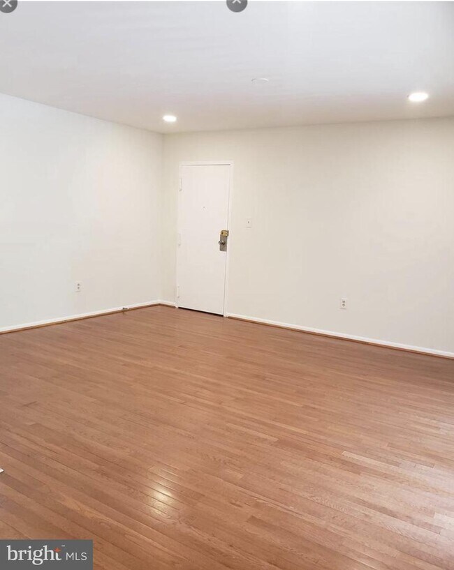 5404 85th Ave Unit 201, New Carrollton, MD 20784 Apartment for Rent