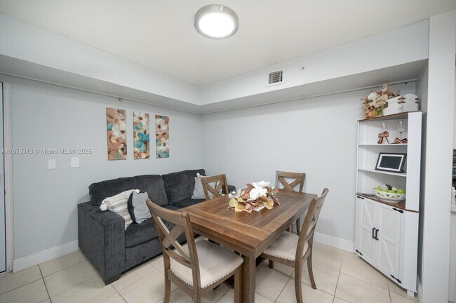 Foto del edificio - 11133 SW 8th St