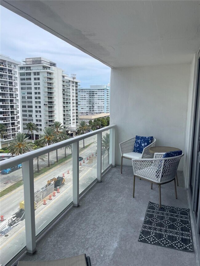 Building Photo - 5701 Collins Ave