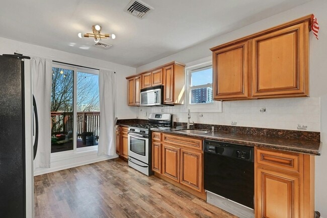 Foto del edificio - 30 Columbia Terrace